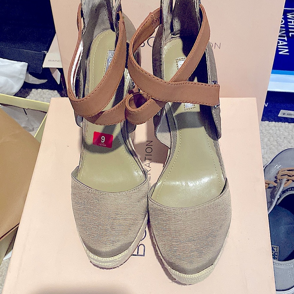 New espadrilles, BCBGeneration, pebble Ottoman/vachetta p size 9
